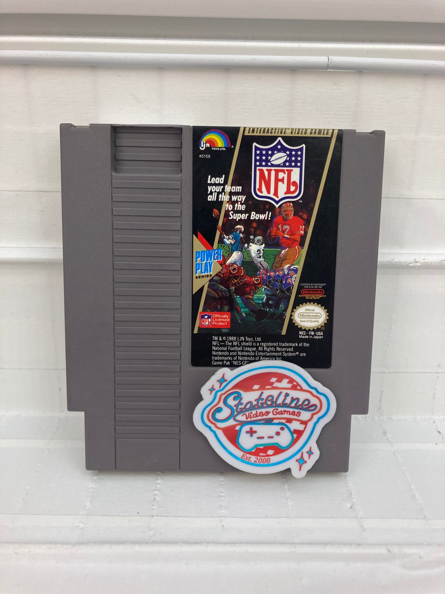 NFL Football - NES