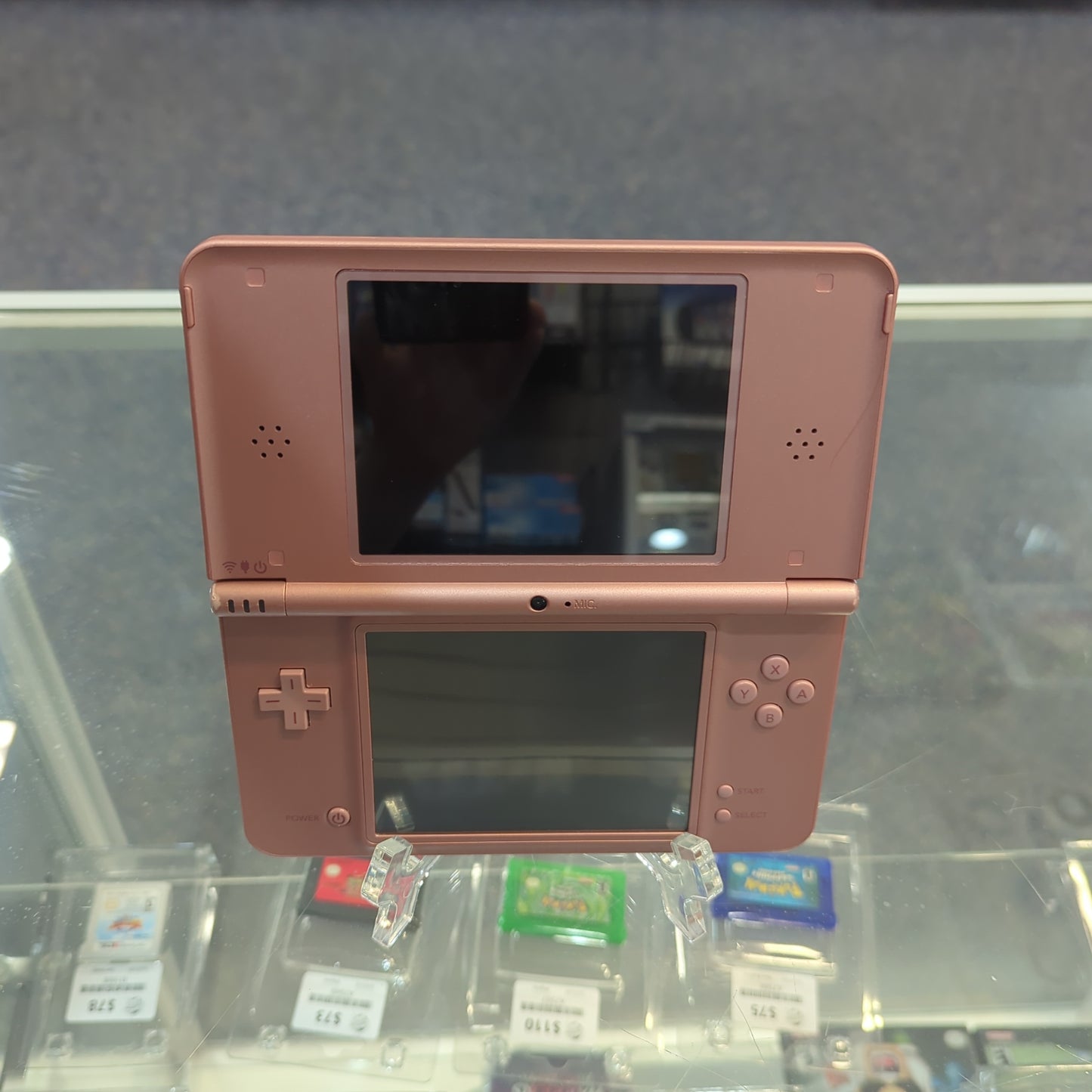 Nintendo DSi XL Console - Nintendo DS