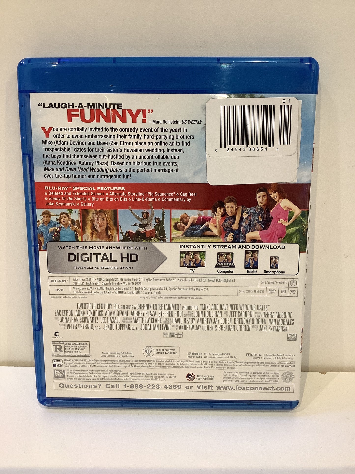 Mike and Dave Need Wedding Dates	- Blu-Ray