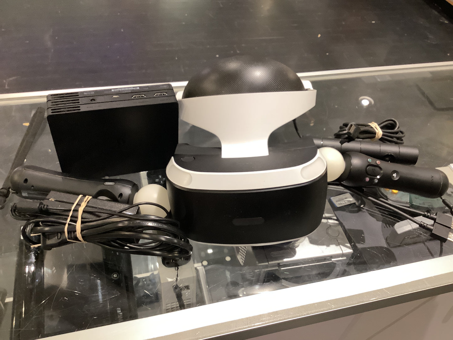 Playstation VR Bundle [W/ Demo Disc 2.0 + PS Camera] - Playstation 4