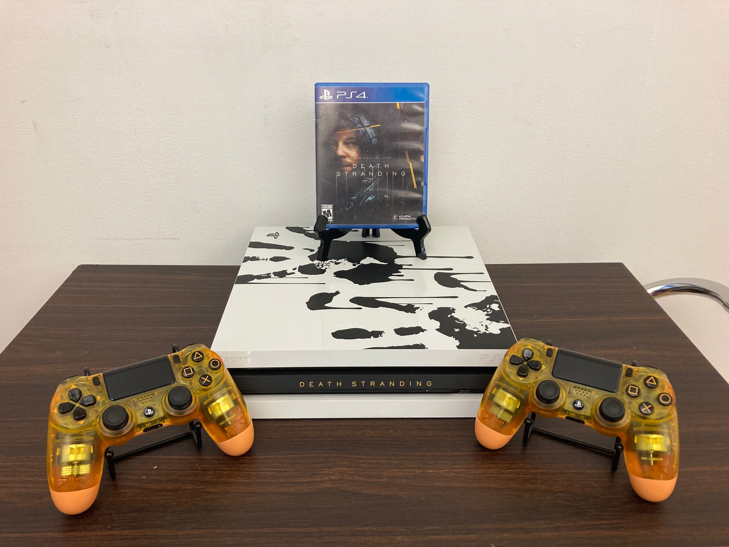 Playstation 4 Console - Playstation 4