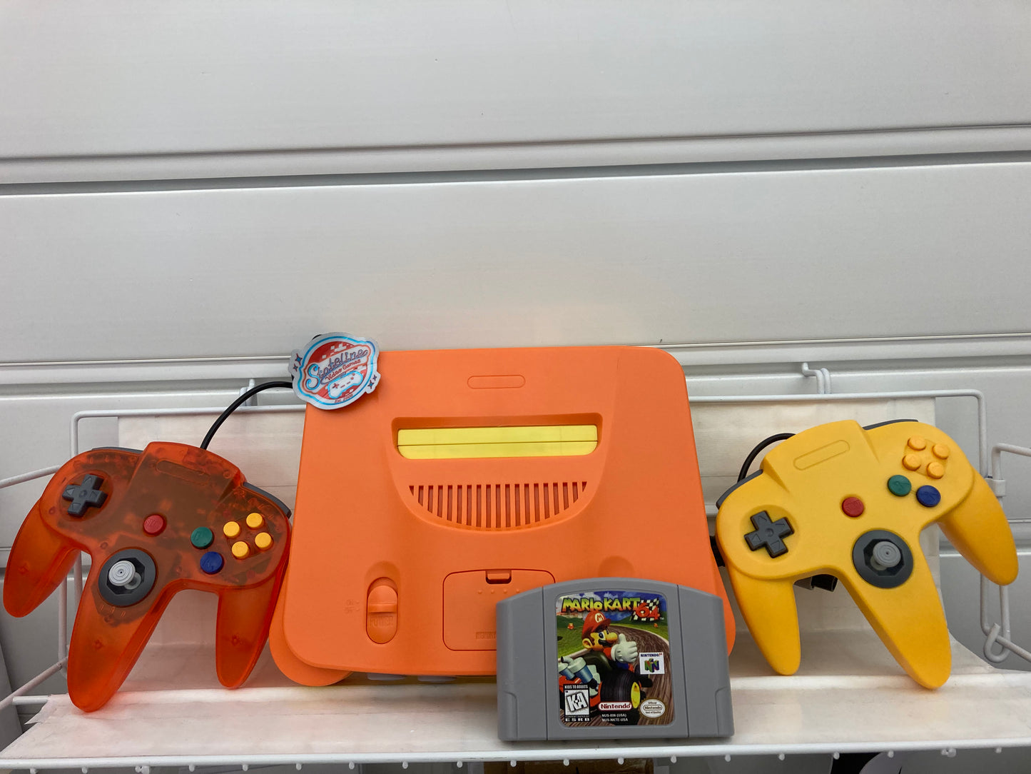 Nintendo 64 Console - Nintendo 64