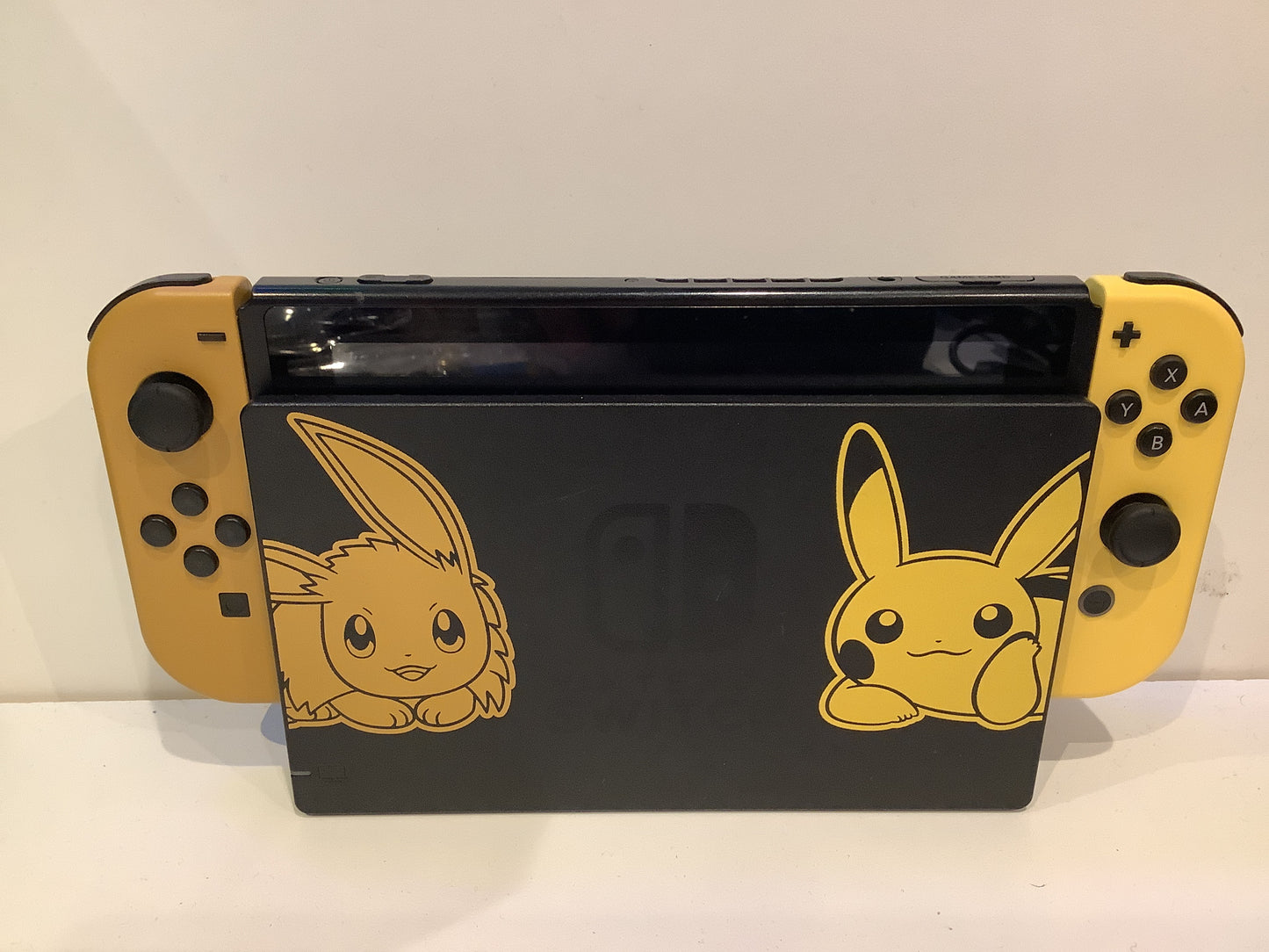 Nintendo Switch Console - Nintendo Switch