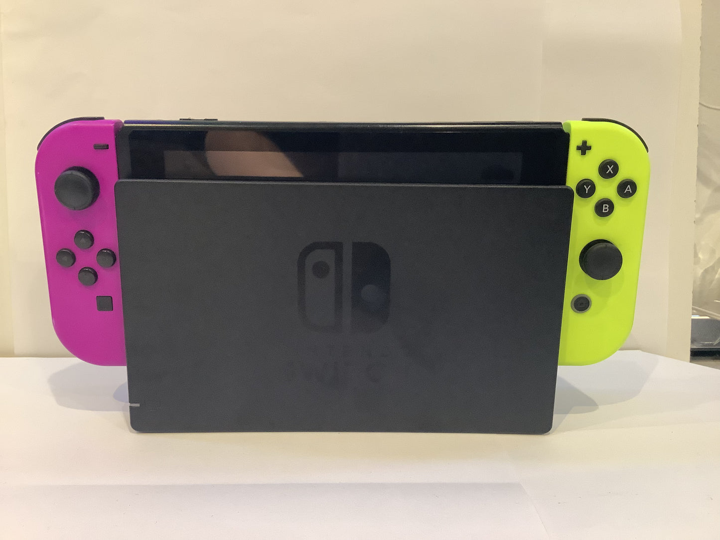 Nintendo Switch Console - Nintendo Switch