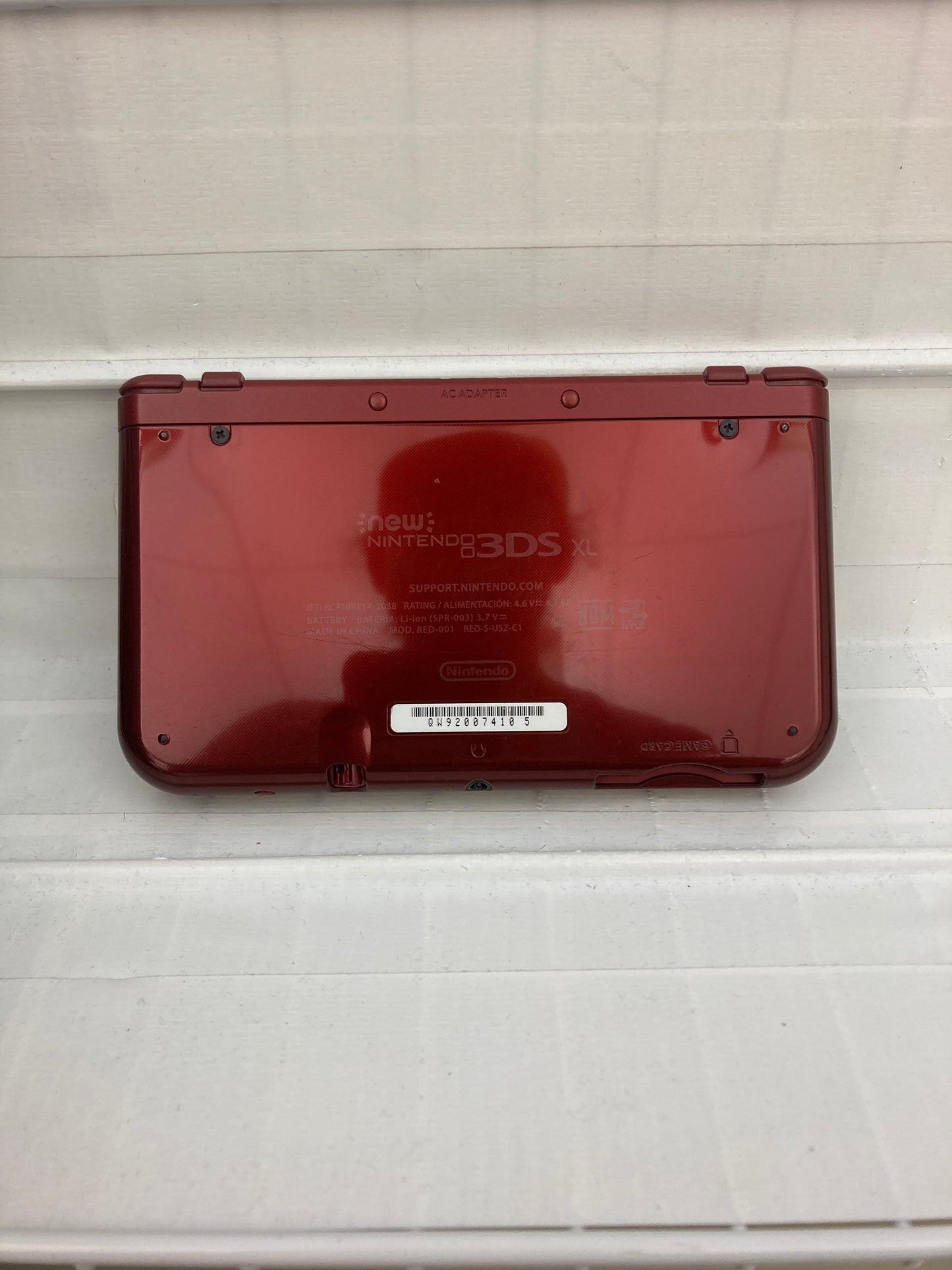 New Nintendo 3DS XL Red - Nintendo 3DS